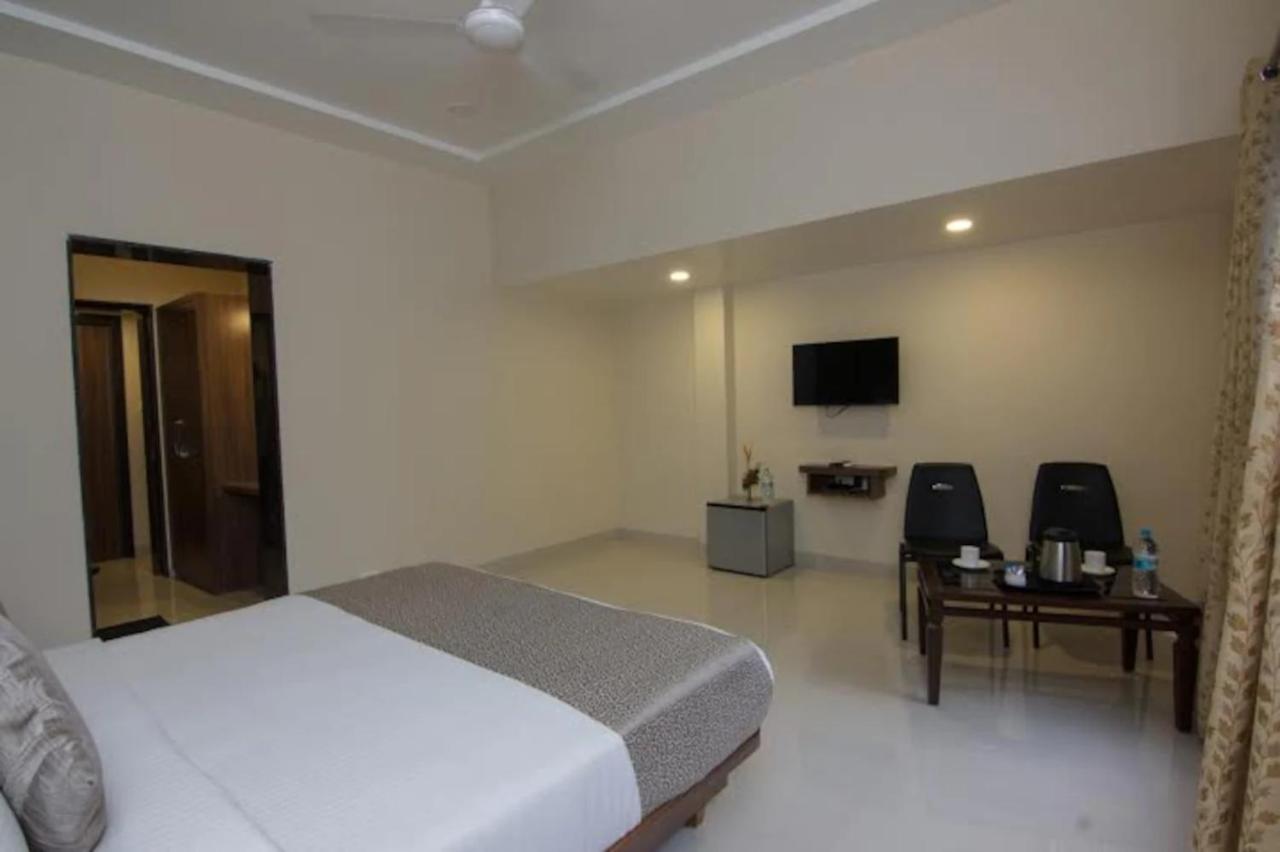 Sunshine Resort Lonavala Εξωτερικό φωτογραφία
