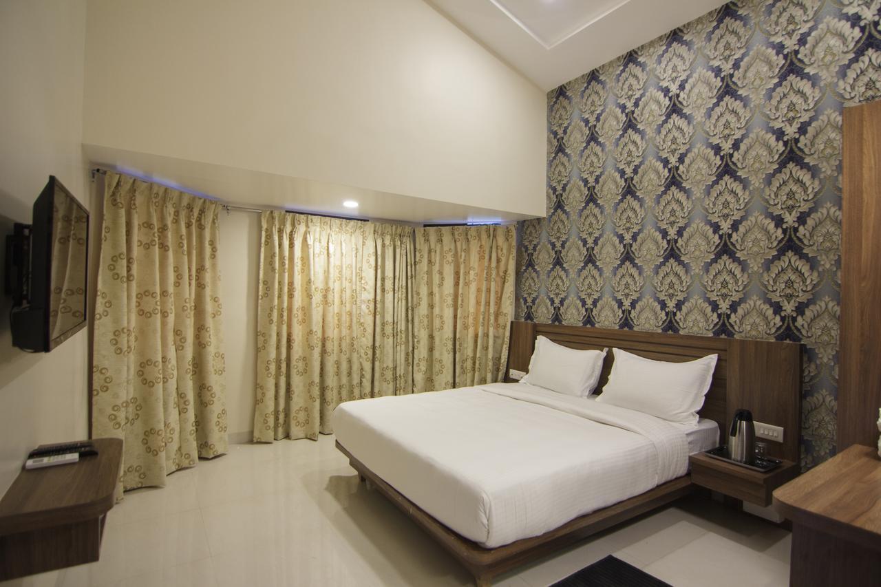 Sunshine Resort Lonavala Εξωτερικό φωτογραφία